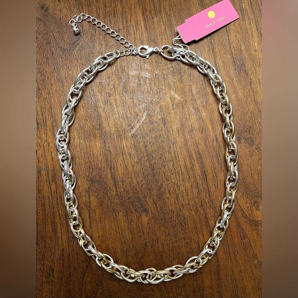 Elegant Silver Chain Necklace
